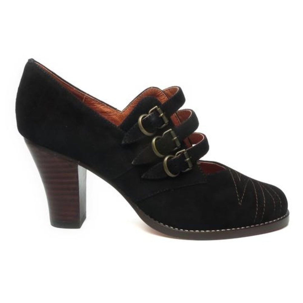 Re-mix Vintage shoes black suede 3 straps size 8